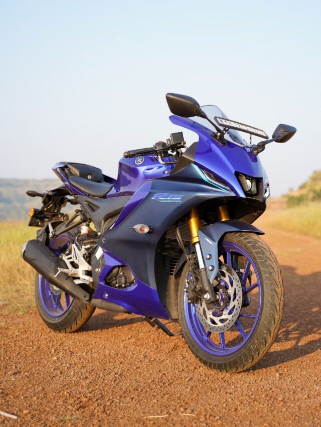 Yamaha YZF-R15 BS6