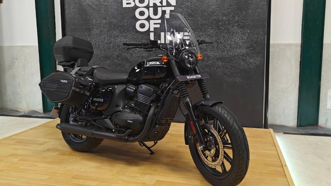 2025 Yezdi Roadster motorcycle front and side view in new colour variant