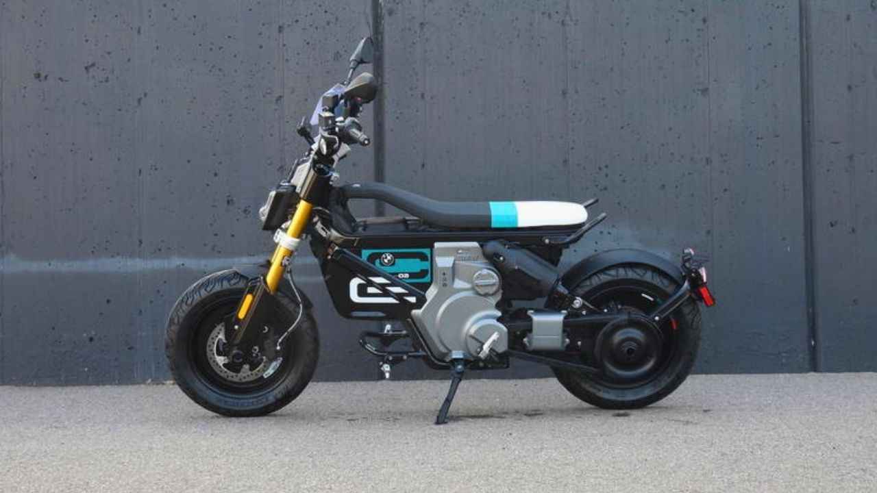 BMW CE 02